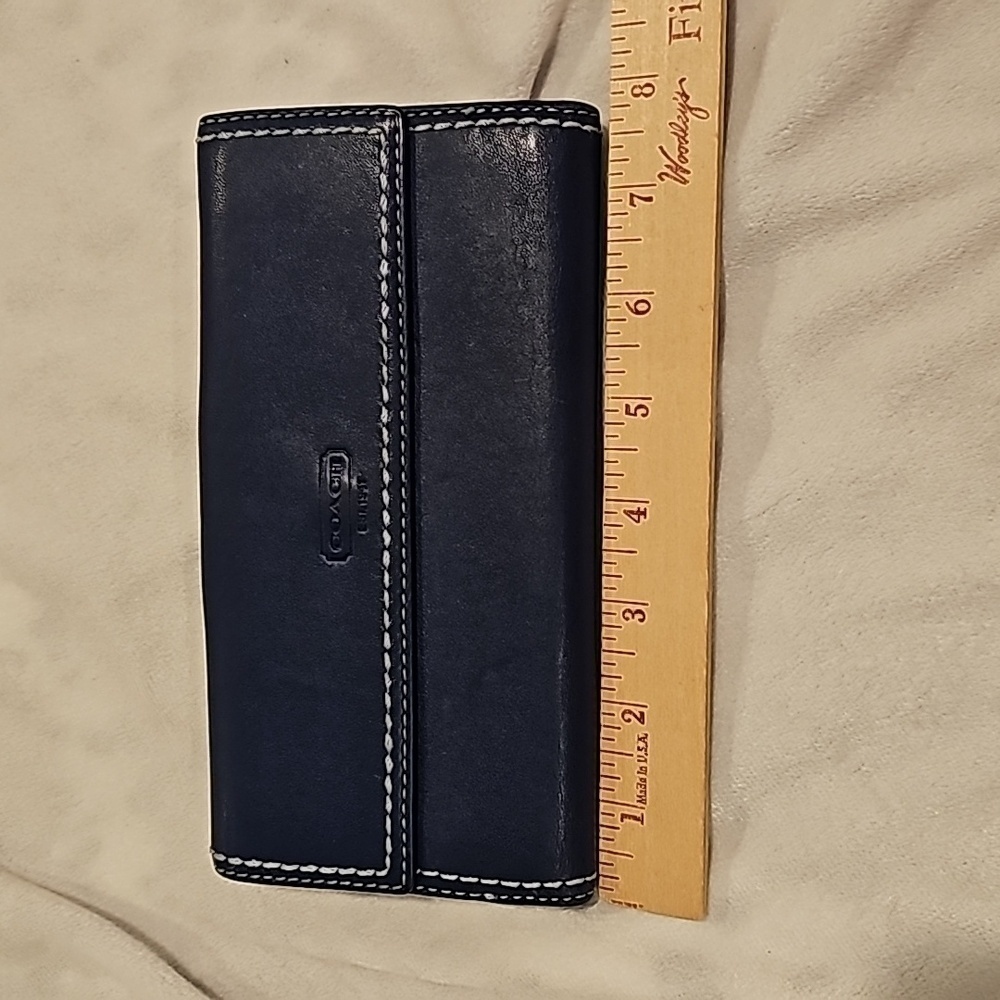 Coach navy blue leather wallet clasp closure multiple car slots - Picture 2 of 11